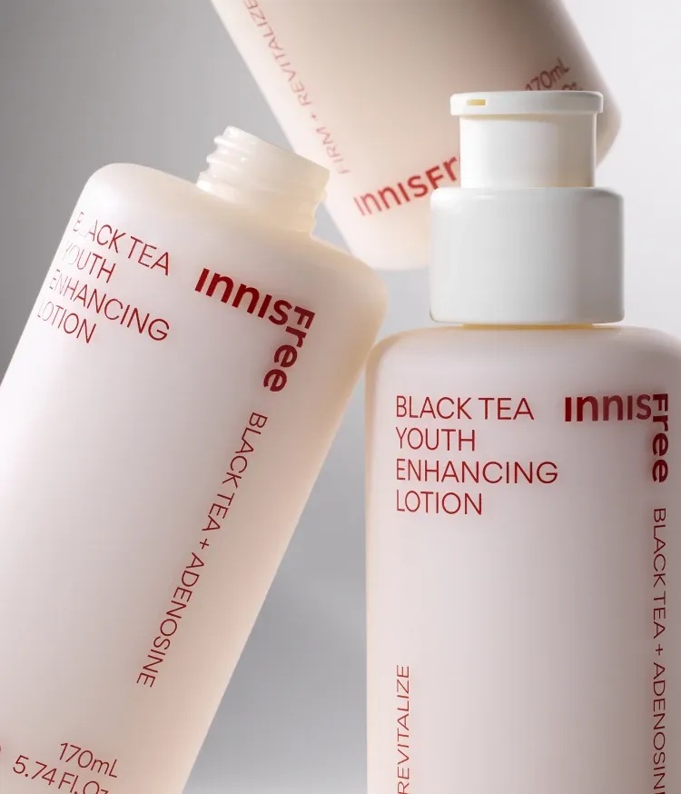 지친 피부 컨디션을 탄탄하고 촉촉한 피부로 컨디션을 올려 탄력,브라이트닝,수분,윤기 케어 효과의 안티에이징의 기본 바탕 완성! 블랙티 앰플의 유효성분을 담아 촉촉 탄탄 안티에이징 기초를 완성시켜주는 이니스프리 블랙티 유스 인핸싱 스킨케어 세트