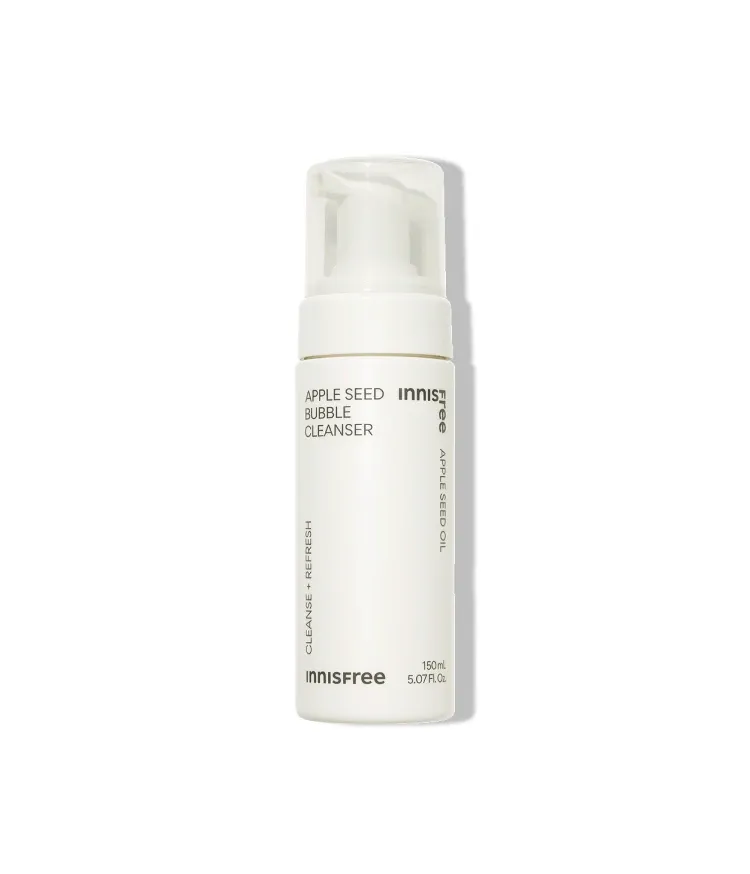 구름처럼 폭신한 거품제형으로 유분기만 걷어내는 가벼운 세안 또는 아침세안용으로 추천. 피부의 유수분 밸런스를 돕는 pH 5.5 ~ 6.5의 약산성 클렌징폼인 이니스프리 애플씨드 버블 클렌저