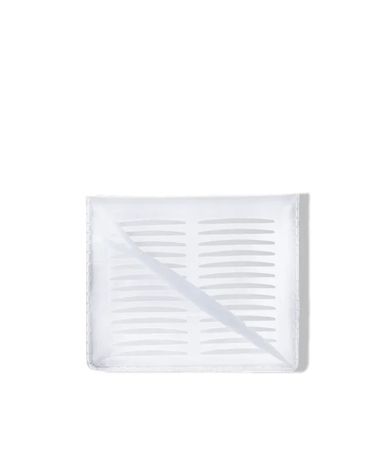 세로 2.5mm 길이의 슬림형 테이프로 손쉽게 쌍커풀을 만들어 주고 Y자 스틱으로 깔끔한 부착을 도와주는 양면 사용이 가능한 쌍꺼풀 테이프. 자연스럽고 또렷하게 깔끔 쌍꺼풀라인을 만들어주는 이니스프리 양면 쌍꺼풀 테이프