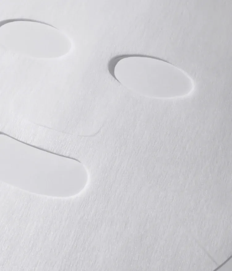 스킨, 에센스, 가루팩, 모델링팩 등 피부 컨디션에 맞춰 다양한 팩으로 사용할 수 있고 부드러운 촉감과 피부에 밀착되어 영양 흡수를 도와주는 이니스프리 팩 마스크 시트