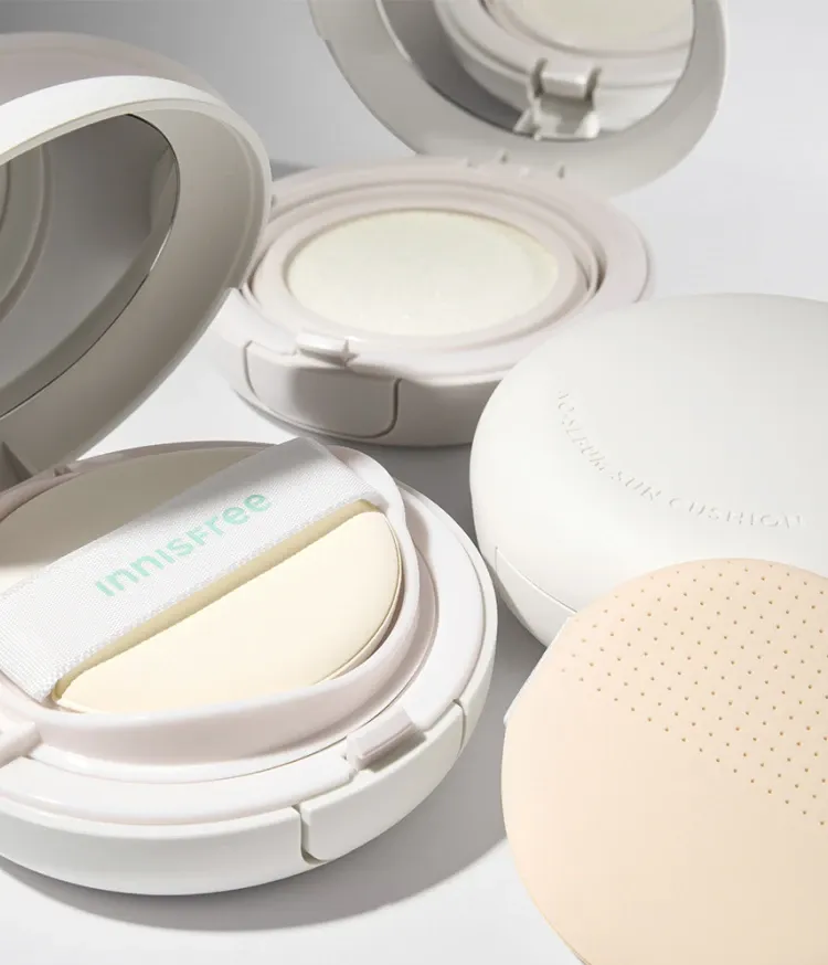 가볍고 산뜻하게 밀착되어 보송한 피부를 연출하는 무기자차 톤업 선 쿠션