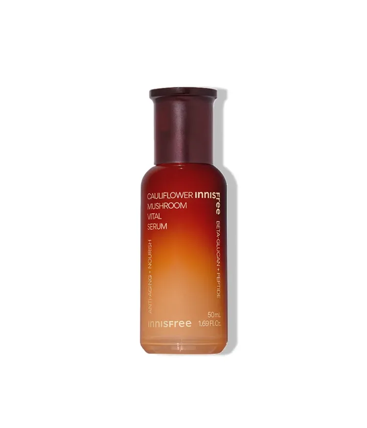 진귀한 꽃송이버섯 영양 성분이 피부에 수분과 탄력을 채워주는 보습 안티에이징 세럼, 이니스프리 꽃송이버섯 바이탈 세럼으로 맑고 탄탄한 피부결 완성 케어