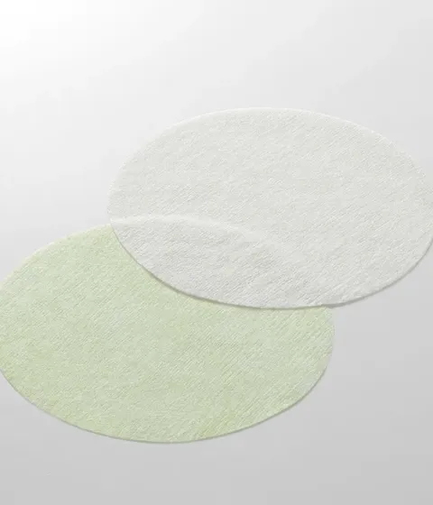 레티놀과 시카를 함유한 포뮬러가 다양한 트러블* 과 피부 보습, 피부결, 모공, 잡티 흔적을 케어해주는 토너 패드 *건조, 과다 분비된 피지, 과다 각질