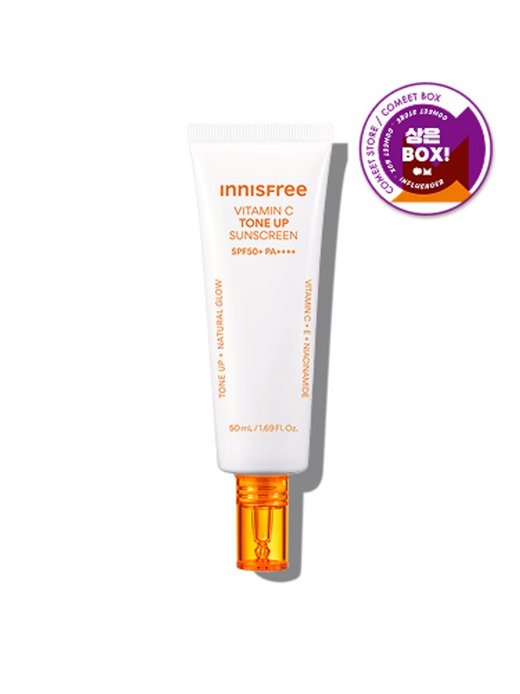 비타민C 성분으로 7일 만에 칙칙한 피부 톤과 잡티 개선 및 화사한 톤업 효과로 메이크업 베이스 겸용까지해주며 유기자차와 무기자차의 장점만 담은 혼합자차로서, 끈적임 없이 매끈하게 발리는 이니스프리 광노화 잡티케어 톤업 선크림