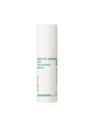 Green tea+HA™*이 함유된 순간 흡수 텍스쳐가 단숨에 피부 속건조를 개선하고 안정된 수분 밸런스로 피부를 건강하게 가꾸어주는 수분 세럼 *오직 피부 보습을 위해 개발된 녹차(뷰티그린티™) 추출물+ 흡수력과 지속력이 보다 강한 히알루론산으로 이루어진 강력한 수분 콤플렉스