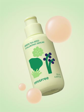 Green tea+HA™*이 함유된 순간 흡수 텍스쳐가 단숨에 피부 속건조를 개선하고 안정된 수분 밸런스로 피부를 건강하게 가꾸어주는 한정판 마키토이 콜라보 수분 세럼 *오직 피부 보습을 위해 개발된 녹차(뷰티그린티™) 추출물+ 흡수력과 지속력이 보다 강한 히알루론산으로 이루어진 강력한 수분 콤플렉스