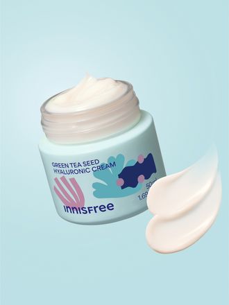 단숨에 피부 속건조를 개선하고 안정된 수분 밸런스로 피부를 건강하게 가꾸어주는 수분 세럼 + 풍부한 수분 텍스쳐가 피부에 밀착되어 촉촉한 진정 피부로 가꾸어주는 수분 크림