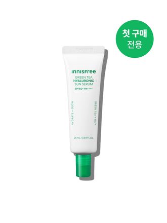 그린티 씨드 히알루론산 세럼의 핵심 성분인 그린티 추출물과 캡슐 히알루론산을 담은 포뮬러로 수분 세럼처럼 산뜻하고 크림처럼 촉촉한 수분 선세럼