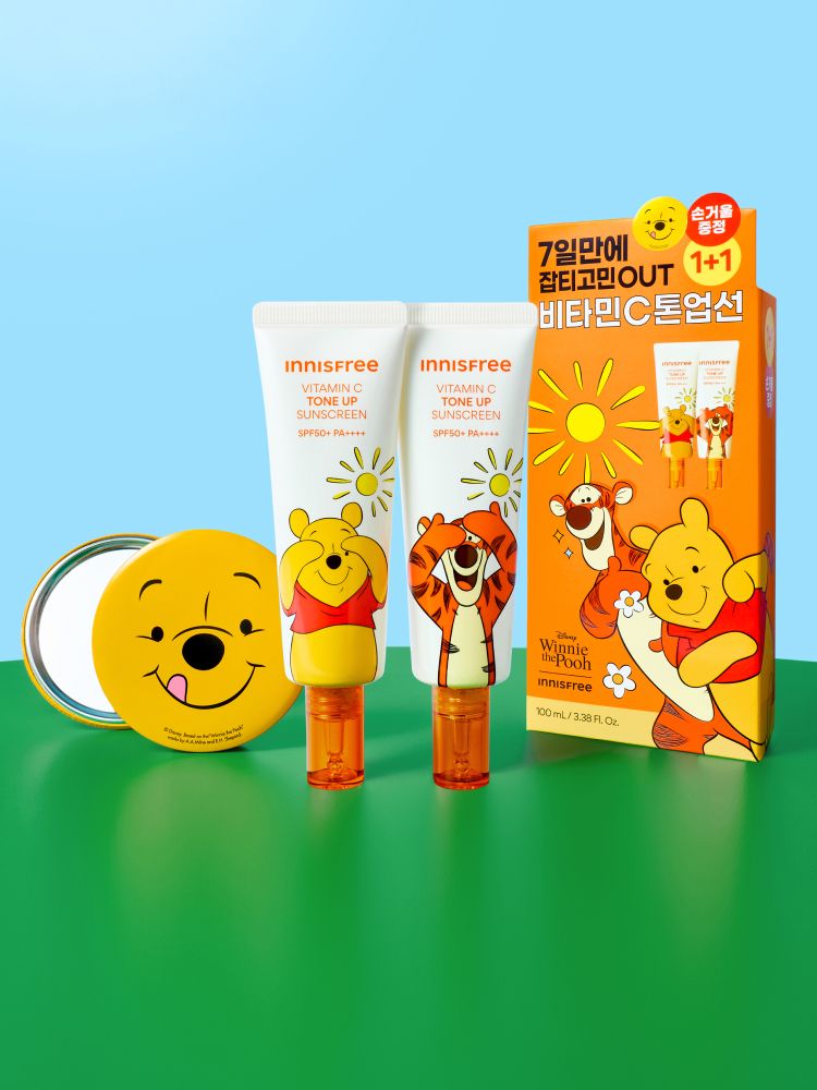 비타민C 성분으로 7일 만에 칙칙한 피부 톤과 잡티 개선 및 화사한 톤업 효과로 메이크업 베이스 겸용까지해주며 유기자차와 무기자차의 장점만 담은 혼합자차로서, 끈적임 없이 매끈하게 발리는 이니스프리 광노화 잡티케어 톤업 선크림