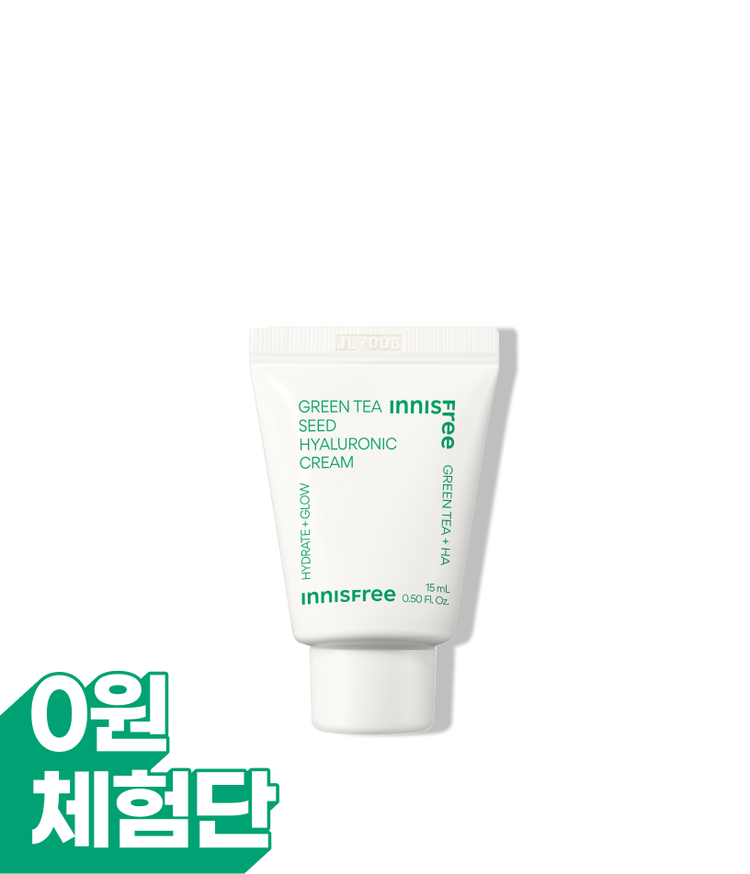  그린티 성분과 히알루론산이 함유된 풍부한 수분 텍스쳐가 피부에 밀착되어 촉촉한 진정 피부로 가꾸어주는 수분 크림
