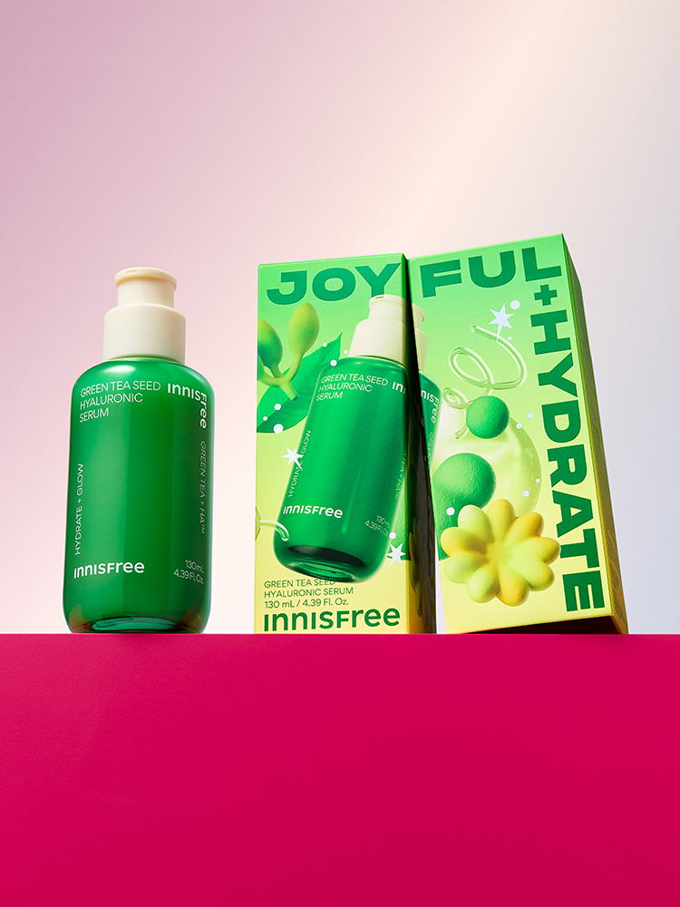 Green tea+HA™*이 함유된 순간 흡수 텍스쳐가 단숨에 피부 속건조를 개선하고 안정된 수분 밸런스로 피부를 건강하게 가꾸어주는 수분 세럼  *오직 피부 보습을 위해 개발된 녹차(뷰티그린티™) 추출물+ 흡수력과 지속력이 보다 강한 히알루론산으로 이루어진 강력한 수분 콤플렉스